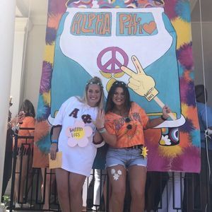 Meet your Posher, Kaitlyn